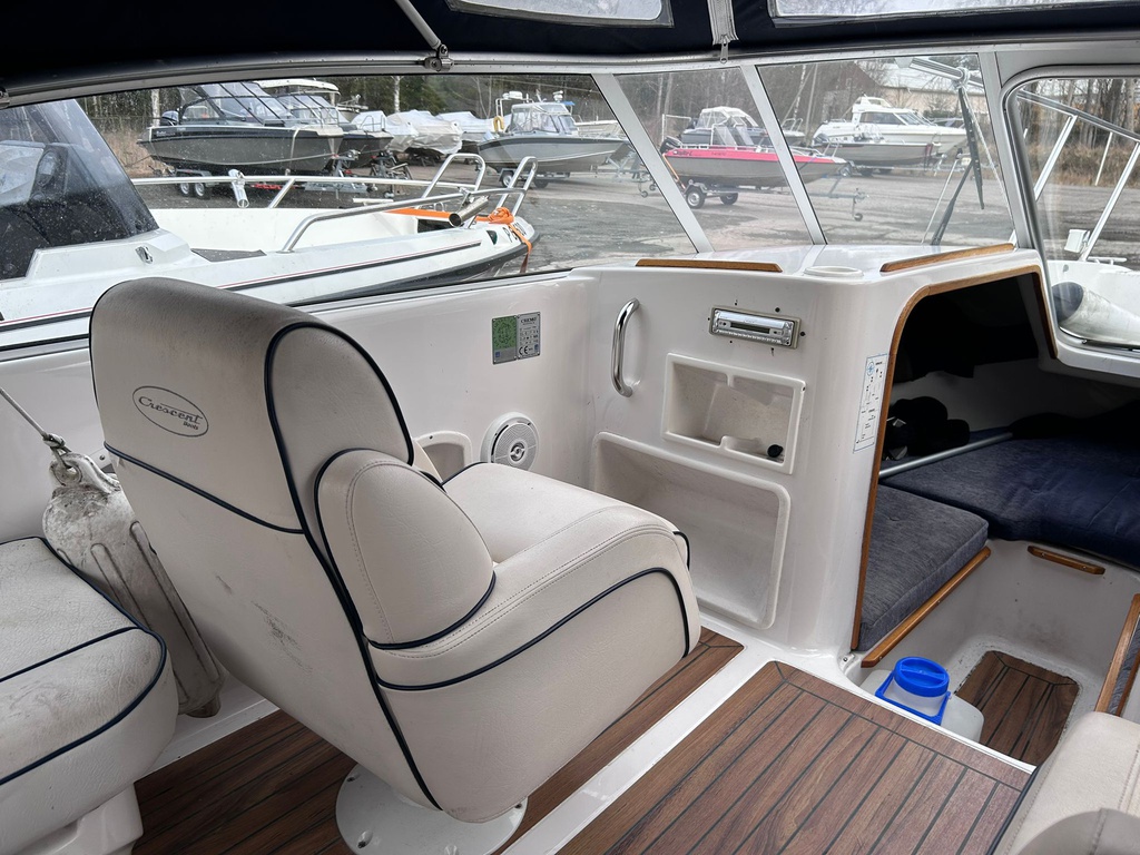 Cresent T-Rex V 23 + Evinrude 115