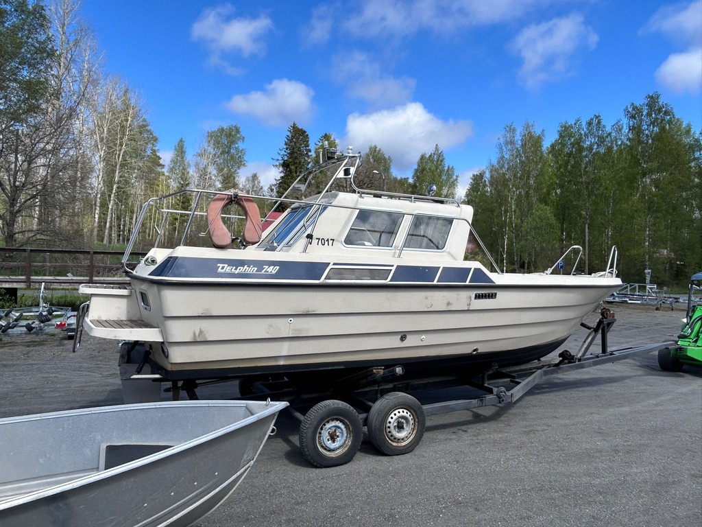 Delphin 740 + Volvo Penta TAMD31A