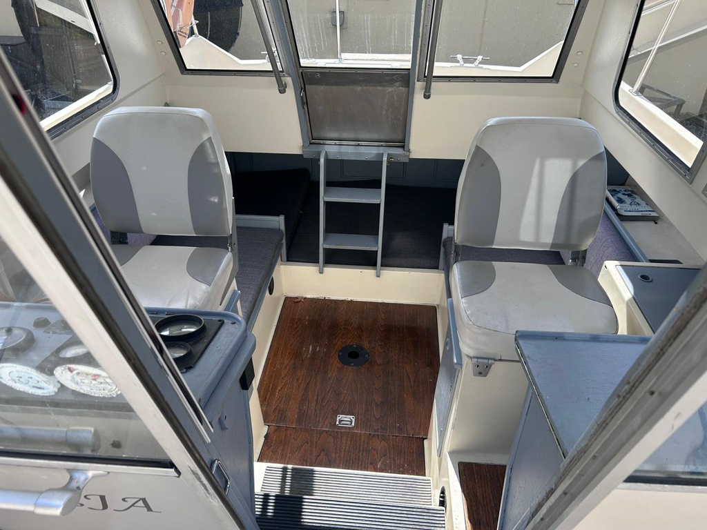Delphin 740 + Volvo Penta TAMD31A