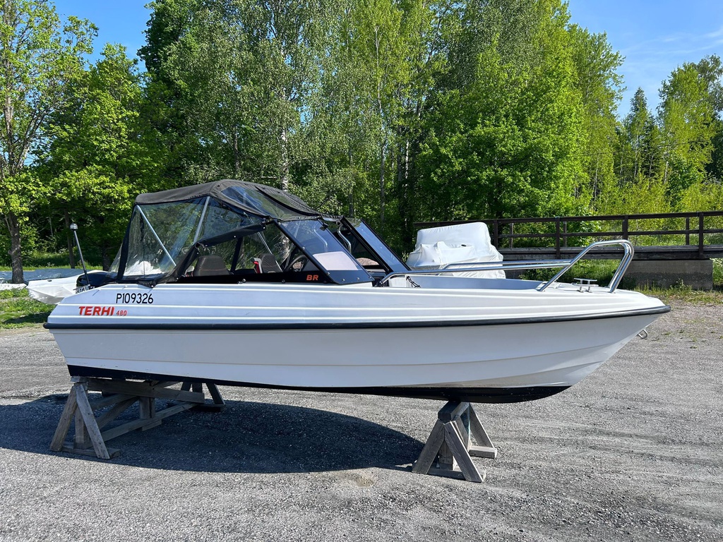 Terhi 480BR + Suzuki DF50