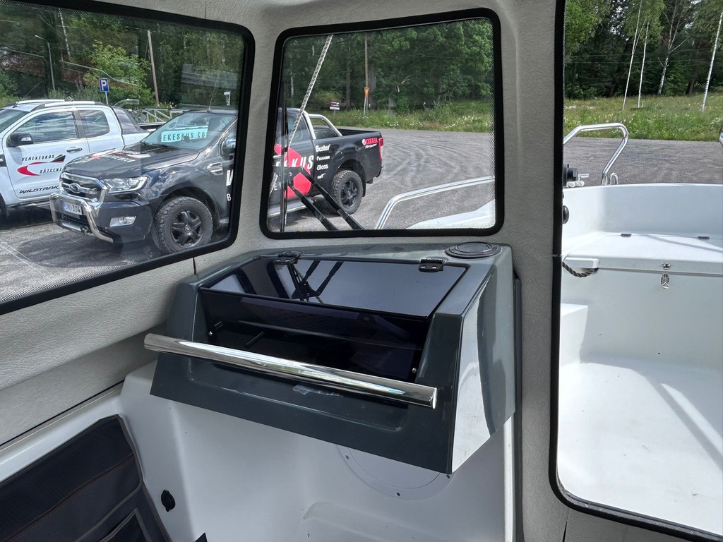 Yamarin Cross 60C + Yamaha F130