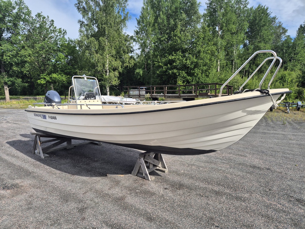 Rönnqvist 590 + Yamaha F60